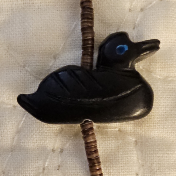 1980s Hand Carved Navajo Fetish Necklace by Navajo Artist Ron Upshaw - Picture 8 of 11